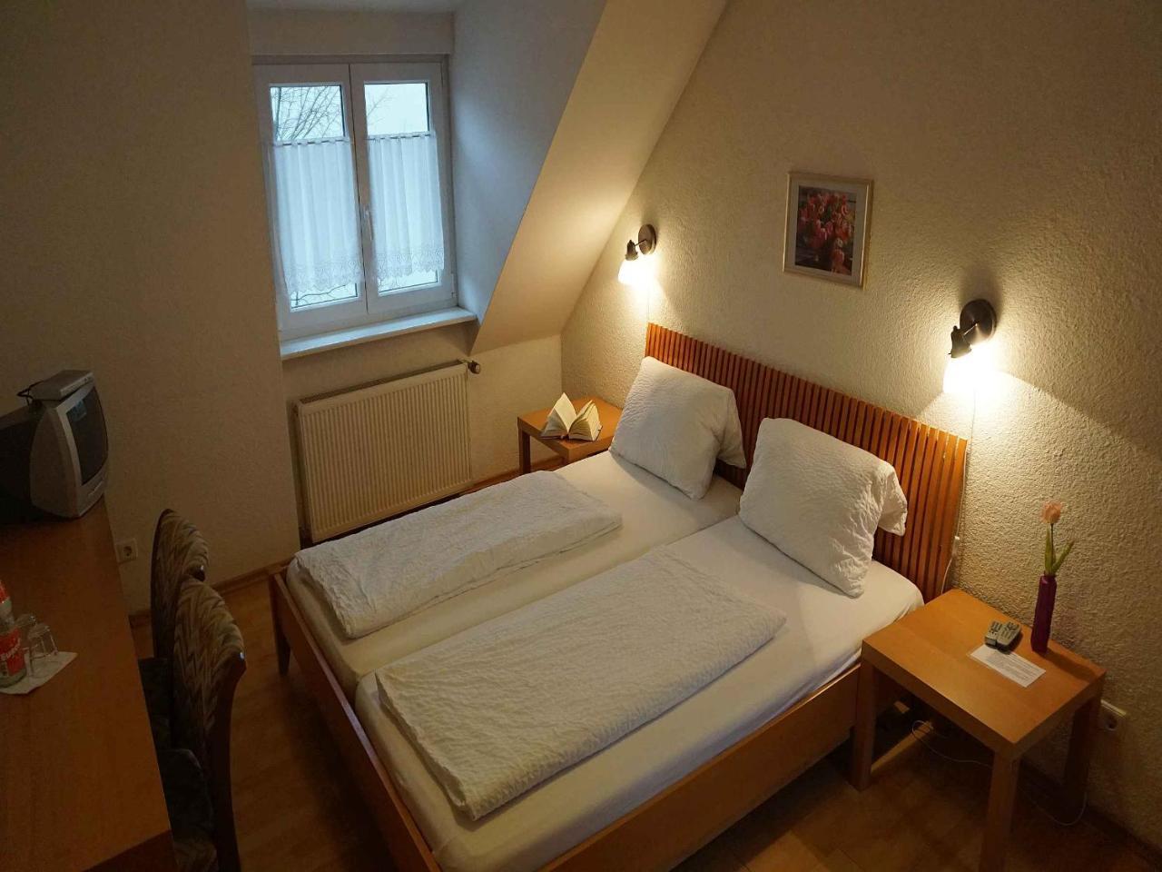 Hotel-pension Goldene Krone * Freiburg im Breisgau